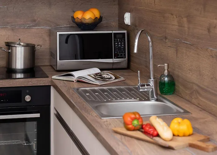 Kochanowskiego By Renters *