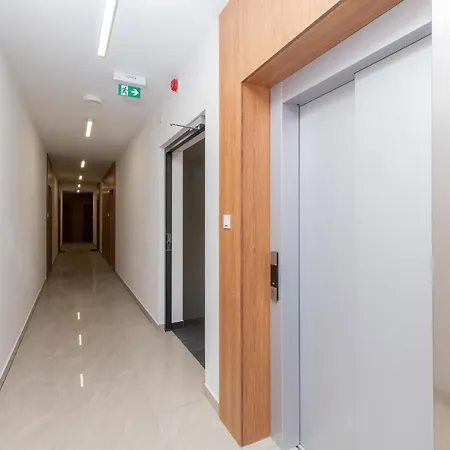 Kochanowskiego By Renters Apartament *